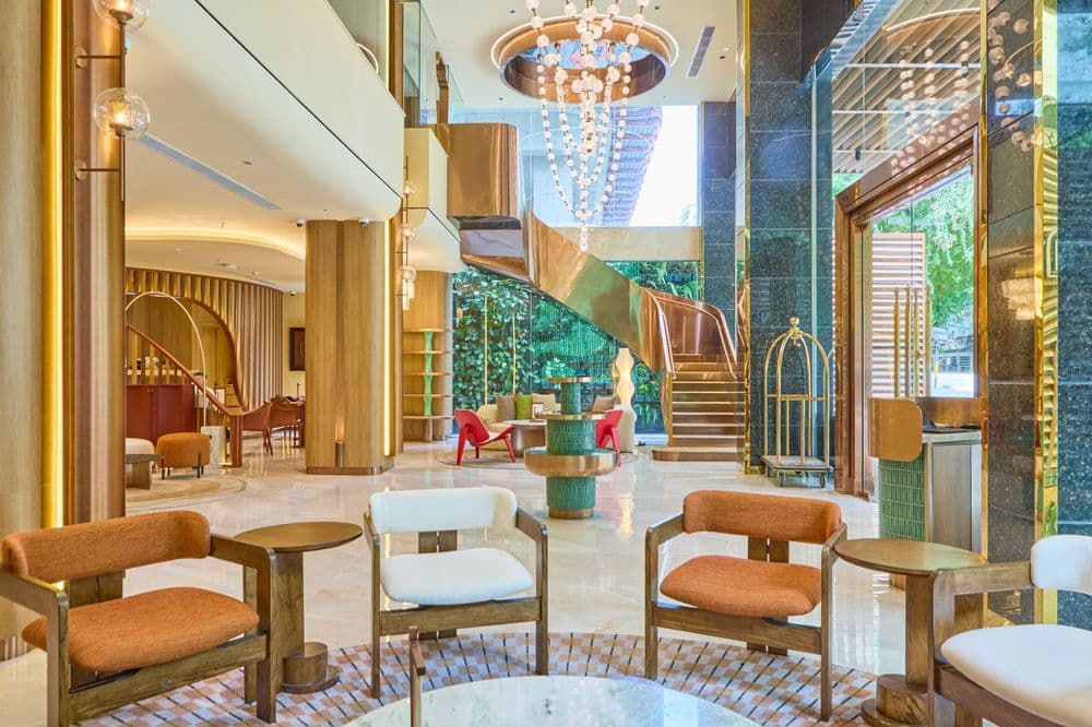 KiN Hotel Thi Sach Edition